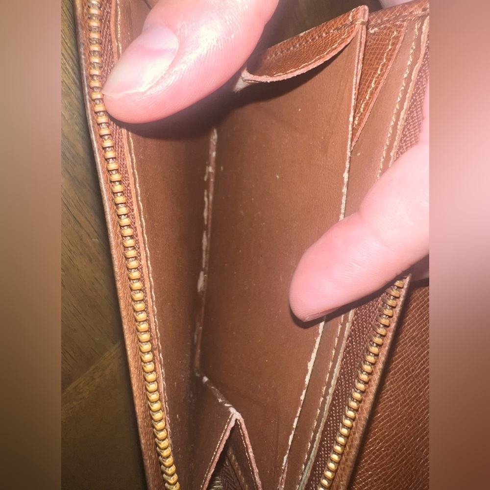 Louis Vuitton monogram compact wallet - Picture 7 of 11